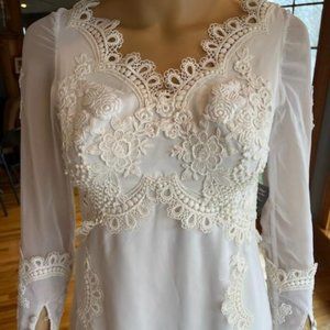 * Vintage Long Sleeve Empire Waist Ivory Crepe Wedding Gown Bridal Dress Size 0